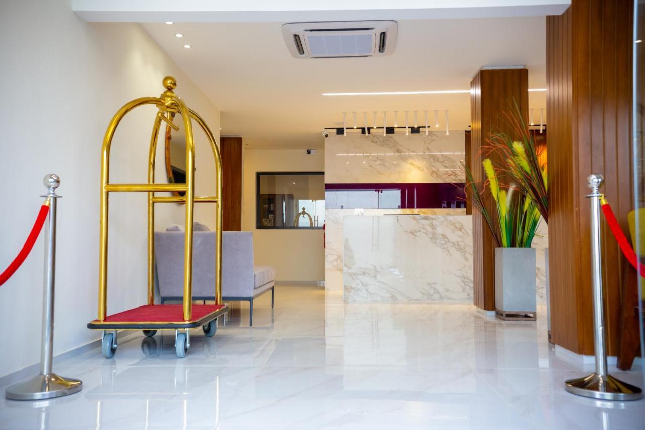 Silver Moon Hotel أبيدجان المظهر الخارجي الصورة