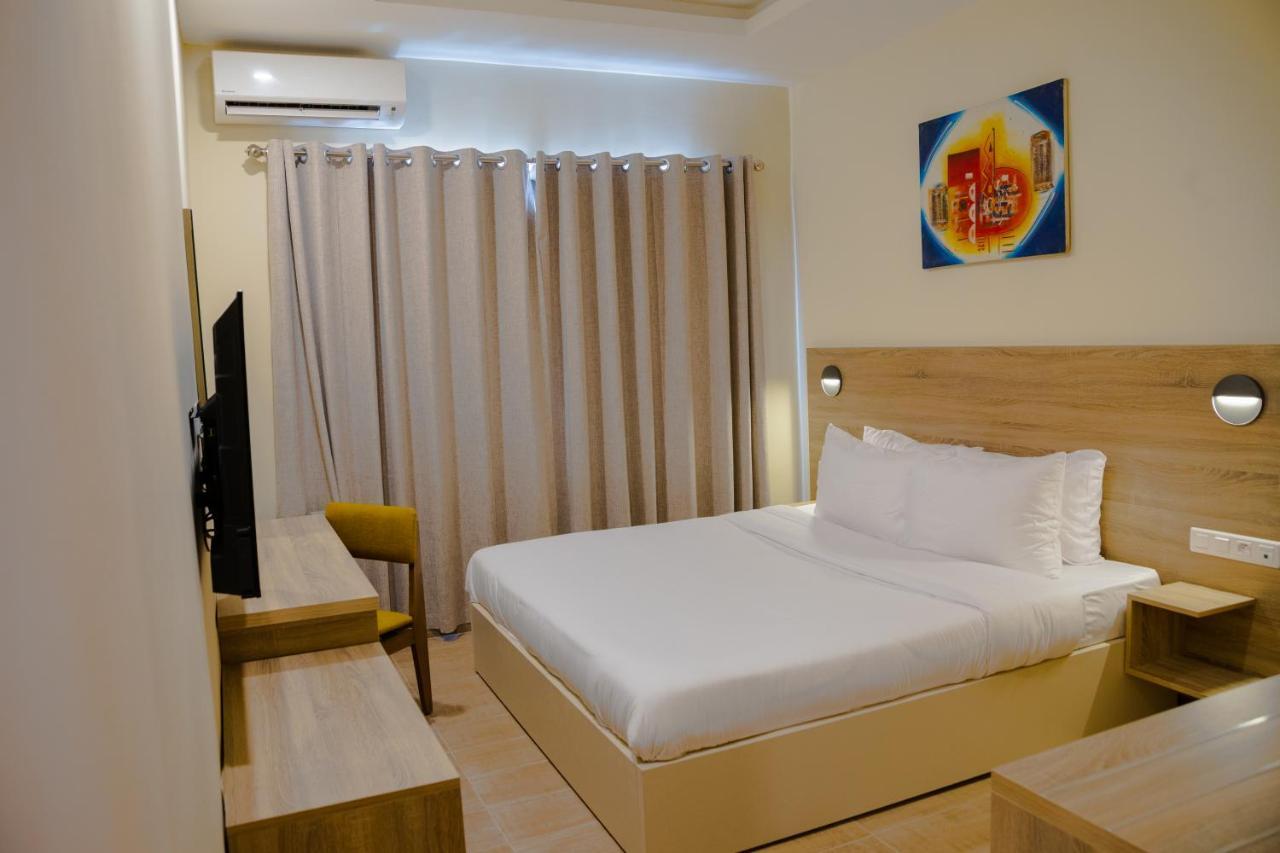 Silver Moon Hotel أبيدجان المظهر الخارجي الصورة