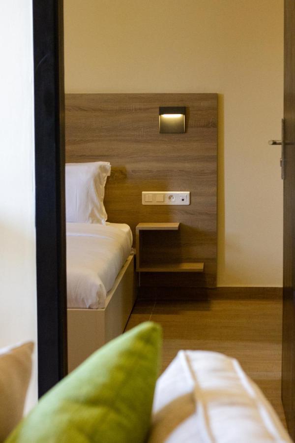Silver Moon Hotel أبيدجان المظهر الخارجي الصورة